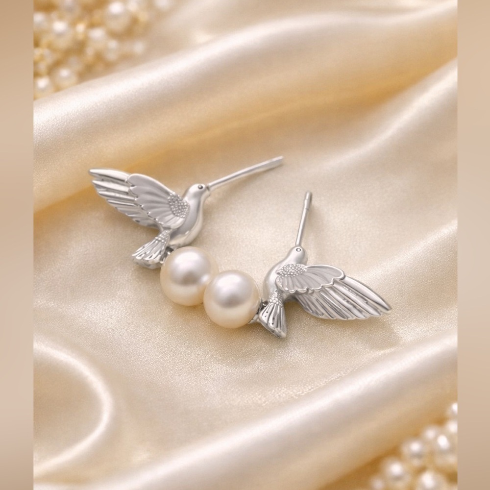 Vintage Hummingbird Pearl Silver Earrings